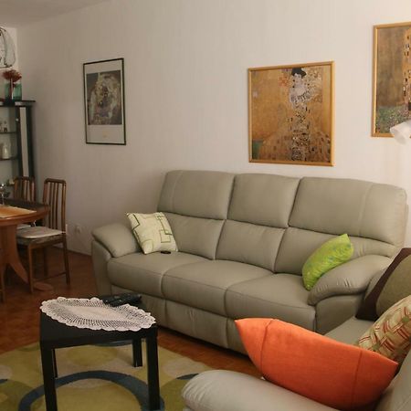 Apartment Stan ซาดาร์ ภายนอก รูปภาพ